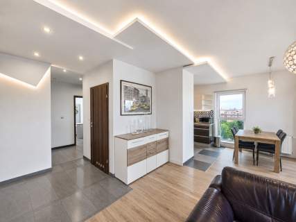 Apartament 3 pok. z panoramą Wrocławia - /garaż