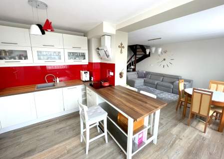 Dwupoziomowy apartament z garażem