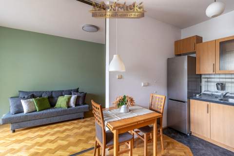Do wynajęcia super kawalerka na Villardczyków.