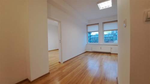 Biuro w centrum - miejsce postojowe