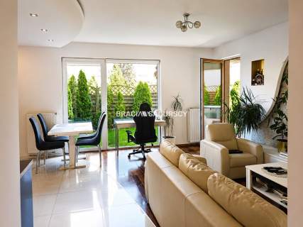 2 pok ok 52,5m2 z tarasem i ogórdkiem 130m2