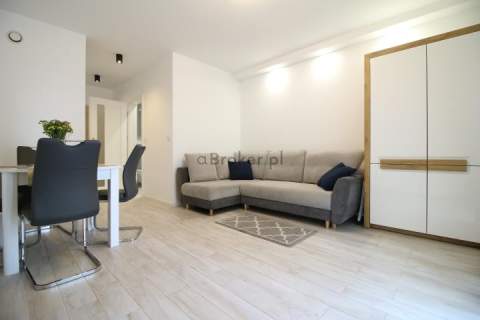 ul.Konopnickiej, Centrum Studio z ogródkiem