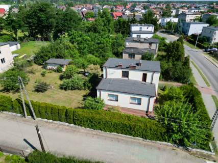 Dom piętrowy 122,4m2 działka 997m2 ul.Konopnickiej