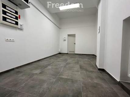 Lokal usługowo-handlowy na parterze 69 m , Ozimska