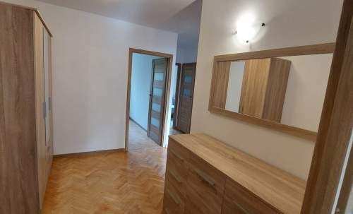 BEZPOŚREDNIO 3 osobne pokoje 63 m2 po remoncie nowe meble Ur