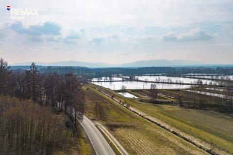 Malec   działka budowlana 1113m2