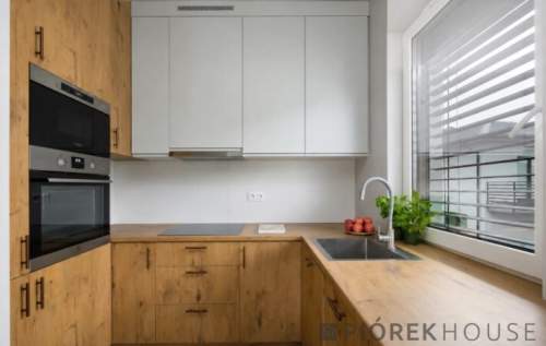4-pokojowe mieszkanie w Wawrze
