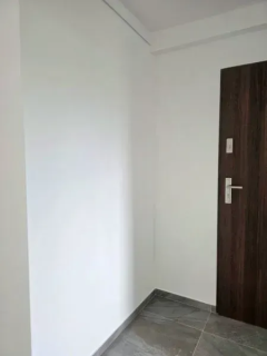 2 pokoje z balkonem po remoncie