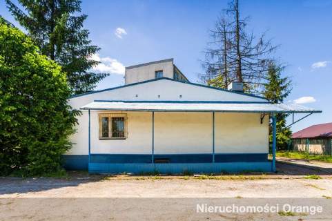 Budynek biurowo-usługowy w Ożarowie