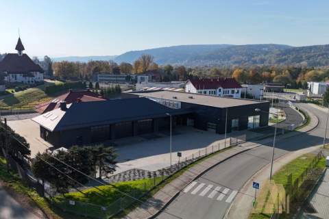 NOWOCZESNY LOKAL KOMERCYJNY 331 m2 NA WYNAJEM