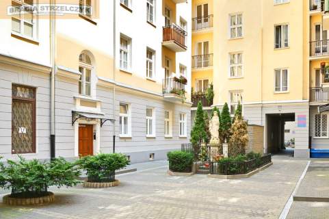 Centrum, 2 pokoje, kamienica, - mieszkanie/biuro
