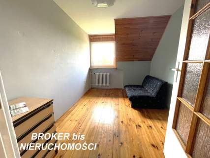 DOM WOLNOSTOJĄCY NA ZIELEŃCU DO WYNAJĘCIA OD ZARAZ