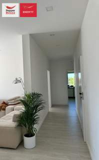 Nowoczesny dom z basenem i spa