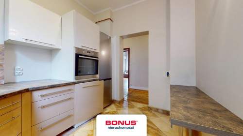 Centrum, 112,47m 3 pokojowe mieszkanie w kamienicy