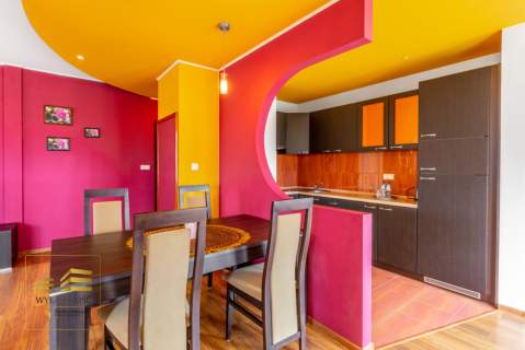 Hotel z restauracją 1500 m - duża działka 4400 m 