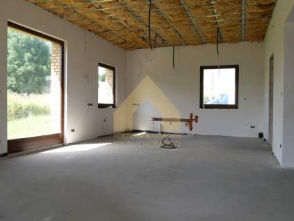 Lokal mieszkalny z garażem o pow. 194 m2 ogród