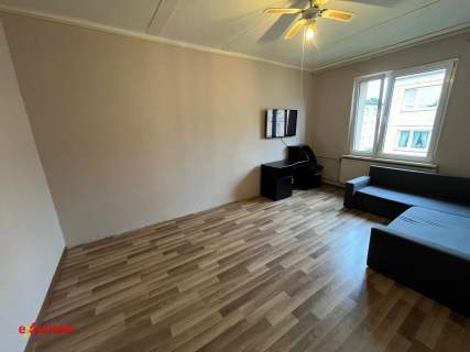 Mieszkanie z balkonem w centrum 53 m 2 pokoje
