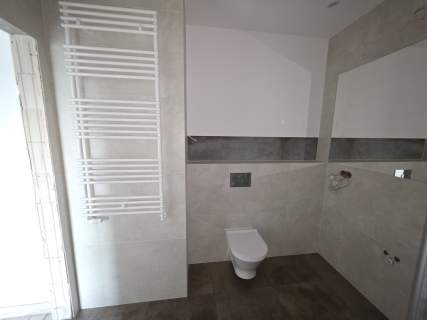 2 POKOJE /45m2 z DUŻYM TARASEM 13m2 / GARAŻ/ KOMÓRKA 4,5m2