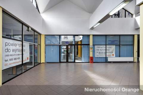 Powierzchnia handlowa 500 m od stacji metra