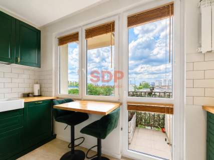 Gotowe do wprowadzenia 2 balkony Parking 800 m od Fabrycznej