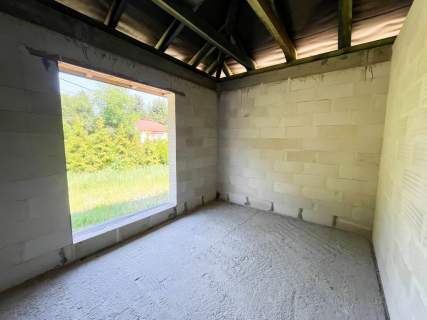 Dom parterowy stan surowy-130m2 1121m2 Szewna