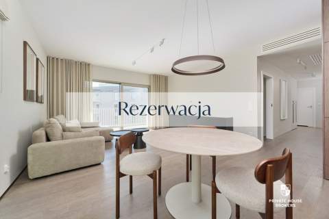 Trzypokojowy apartament z dużym tarasem przy parku