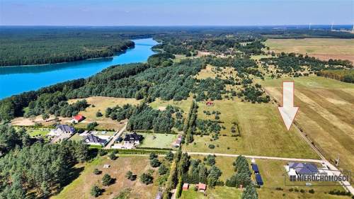 Działka budowlana blisko jeziora Dołgie.