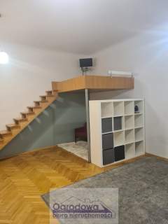 Artystyczna Praga kawalerka kamienica ul. Targowa