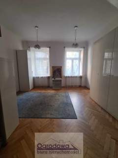 Artystyczna Praga kawalerka kamienica ul. Targowa