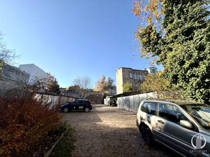 2-pok. mieszkanie w zadbanej kamienicy w centrum