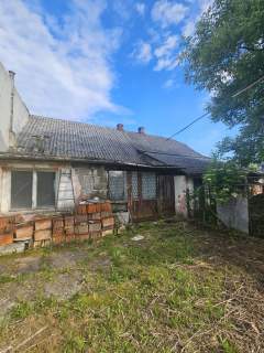 Działka z starym domem Modlnica