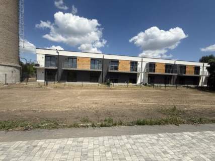 Nowe bezczynszowe mieszkania w zabudowie szeregowej - wysoki