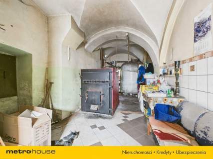 Przypałacowy folwark w Zagrodnie na 1,5 ha gruntu