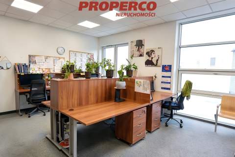 Hala magazynowo-produkcyjna 2555 m2 i biuro 600 m2