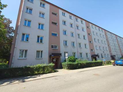 Kawalerka do remontu 25m2 - os. Spółdzielców