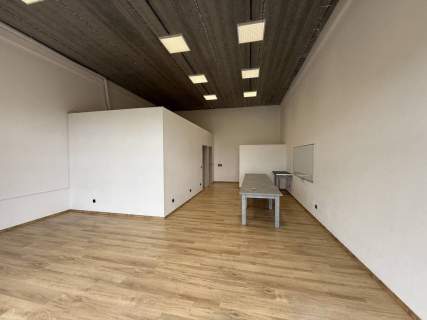 Lokal użytkowy do wynajęcia, 68 m2, Wielka Wieś