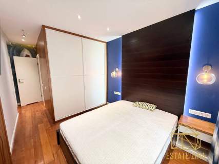 Przestronny apartament z prywatnym ogrodem