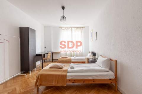 przestronne 2 pokoje 67 m2 po remoncie Pl. Legionów