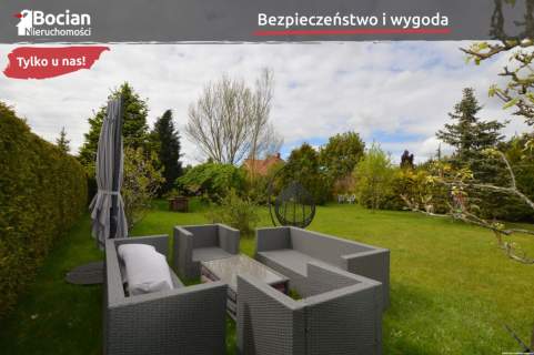 Willa pod lasem Duży ogród Niedaleko Gdyni 