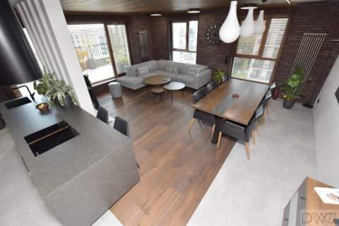 Apartament 82 m2, 3 miejsca postojowe, taras 77 m2