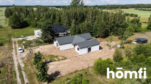 Nowoczesny dom parterowy - w stanie surowym