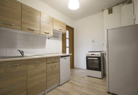 Do wynajęcia 3 pokoje, piwnica, Centrum, Miarki 26