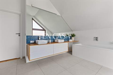Funkcjonalny dom do wynajęcia, 304 m2 Wilanów