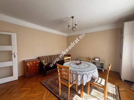 Wolnostojący dom na działce 1140 m2 Brwinów