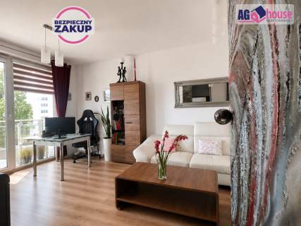 apartament z balkonem Czwarty Żagiel garaż