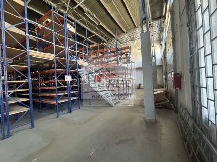 Hala magazynowa z biurami na wyynajem-460m2.