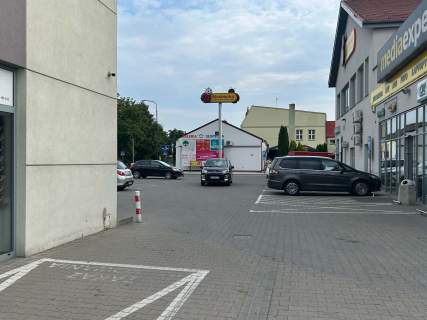 Nowoczesny lokal do wynajęcia w centrum Słupcy