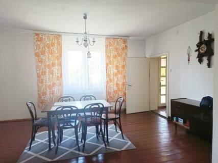 Sprzedam dom z pomieszczeniami gospodarczymi 72m2, 175 m2