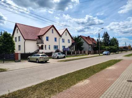Dom w zabudowie bliźniaczej w Piszu blisko jeziora Roś