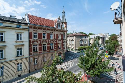 Urokliwe gotowe do zamieszkania 2pok. Stare Miasto